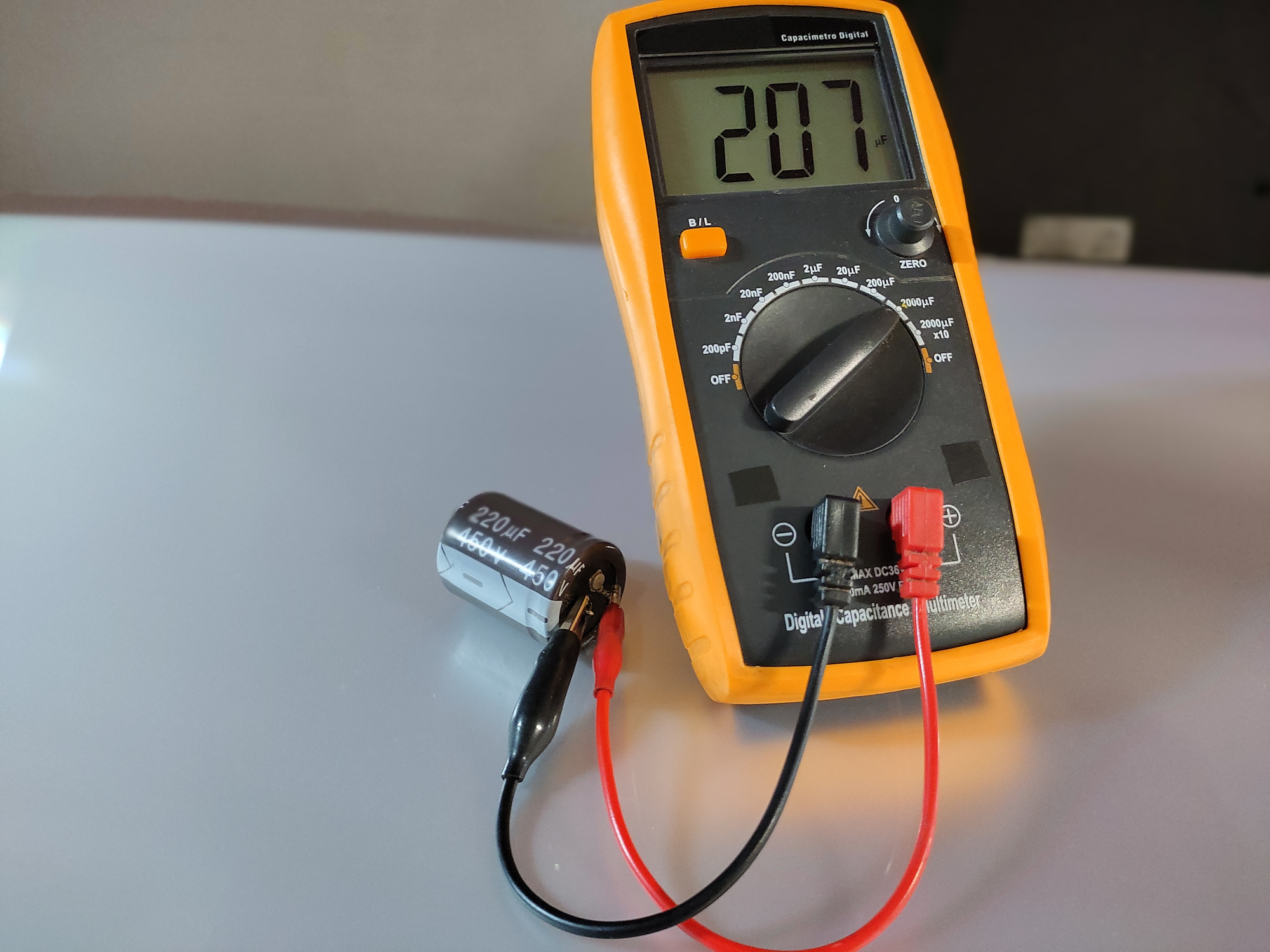 capacitance meter